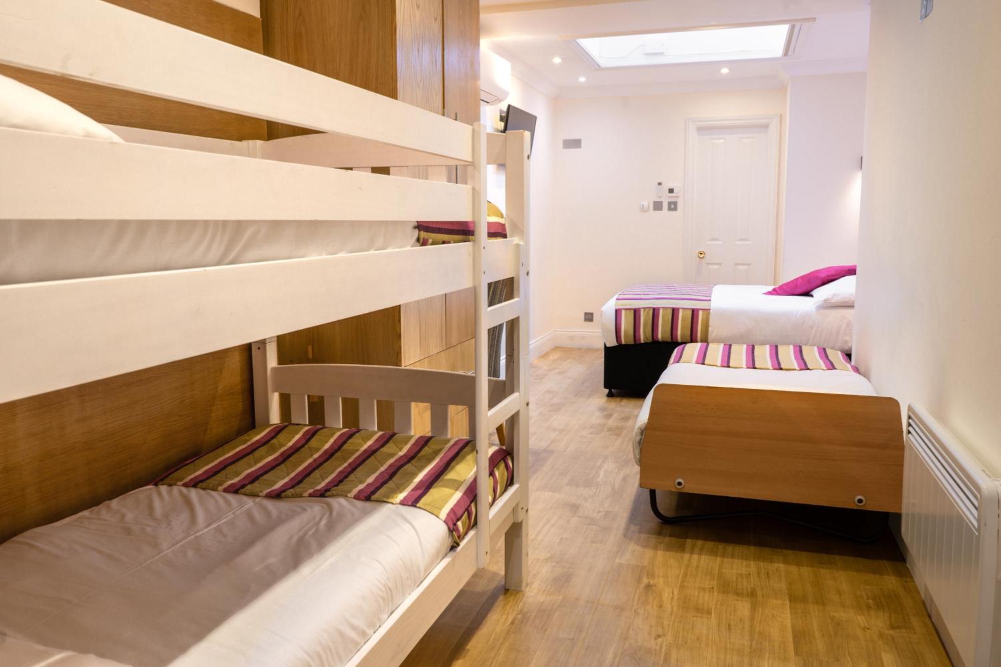 Athena Hotel Лондон Экстерьер фото